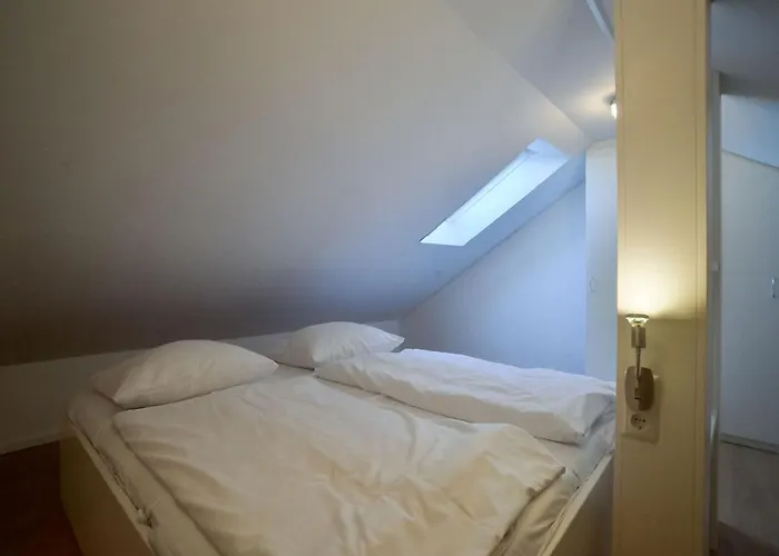 Komfort Appartement mit 1 Schlafzimmer und Balkon im Dachgeschoss 185